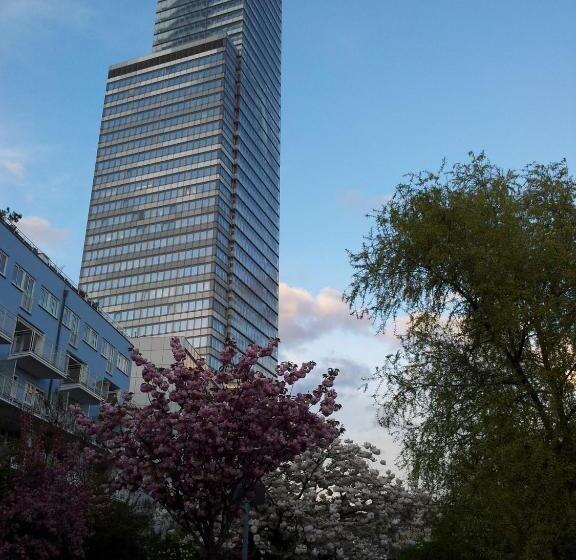 فندق Stayincologne