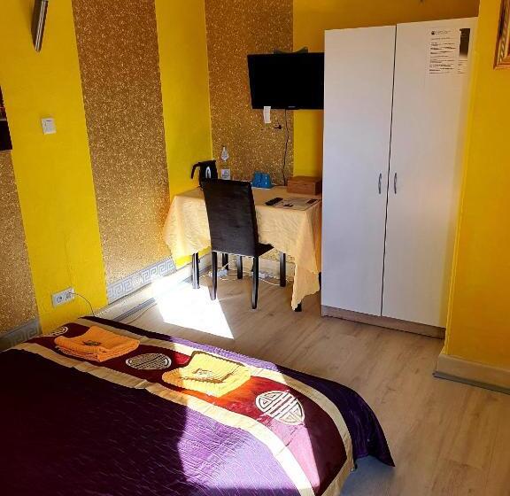 فندق Stayincologne