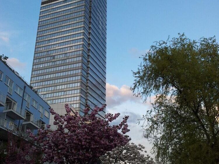 فندق Stayincologne