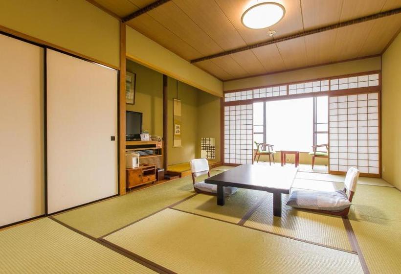 בית מלון כפרי Takahan