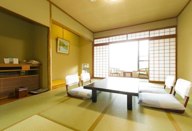 בית מלון כפרי Takahan