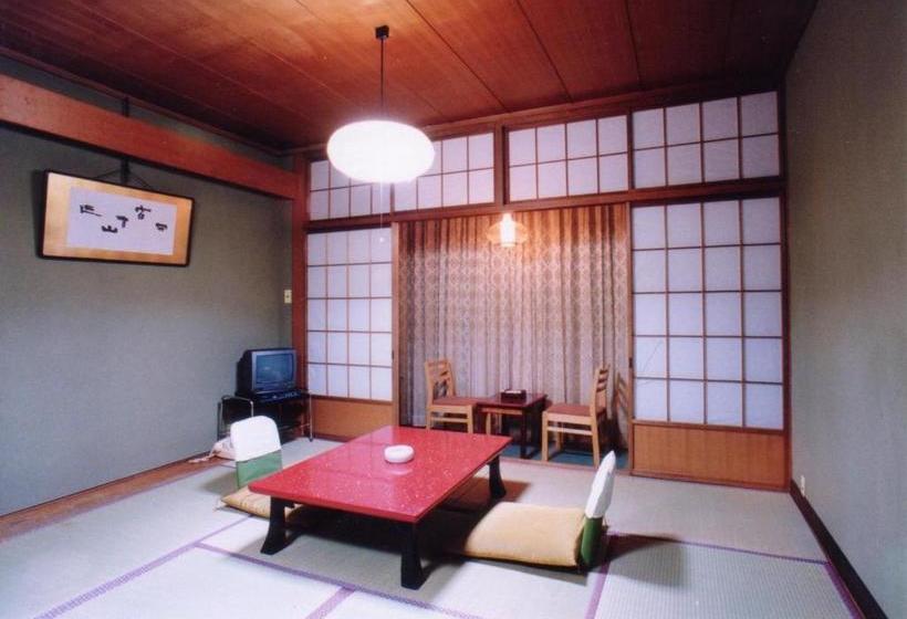 בית מלון כפרי Takahan