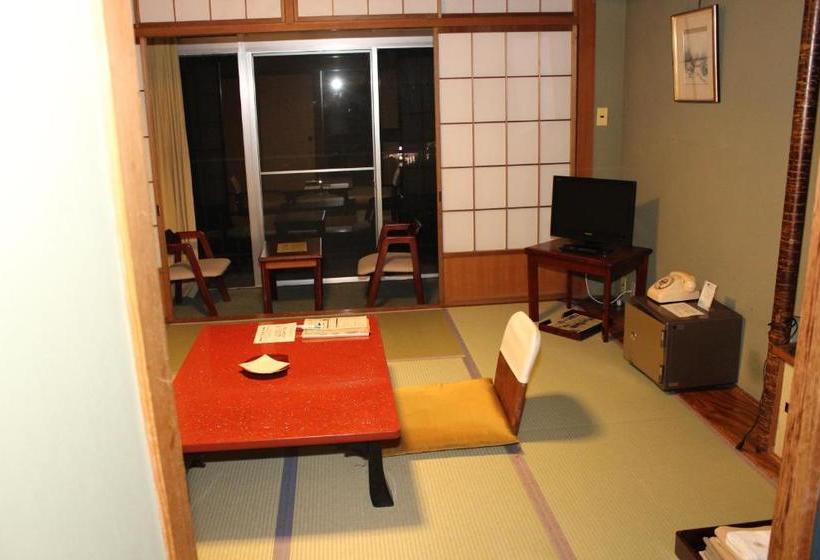 בית מלון כפרי Takahan