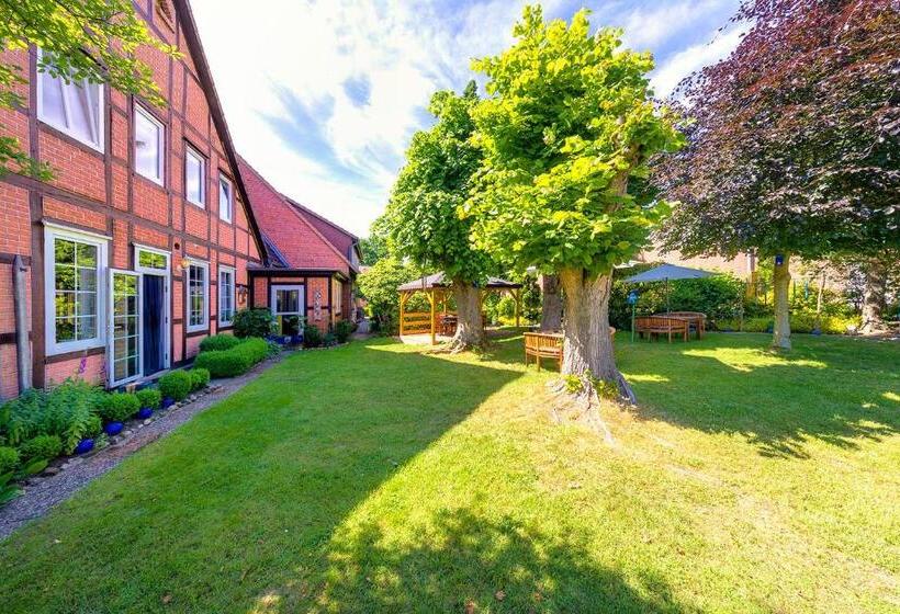 Отель Wegeners Landhaus Ug