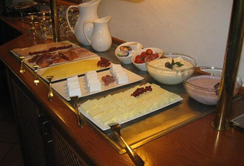 Отель Wegeners Landhaus Ug