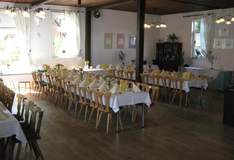 Отель Wegeners Landhaus Ug