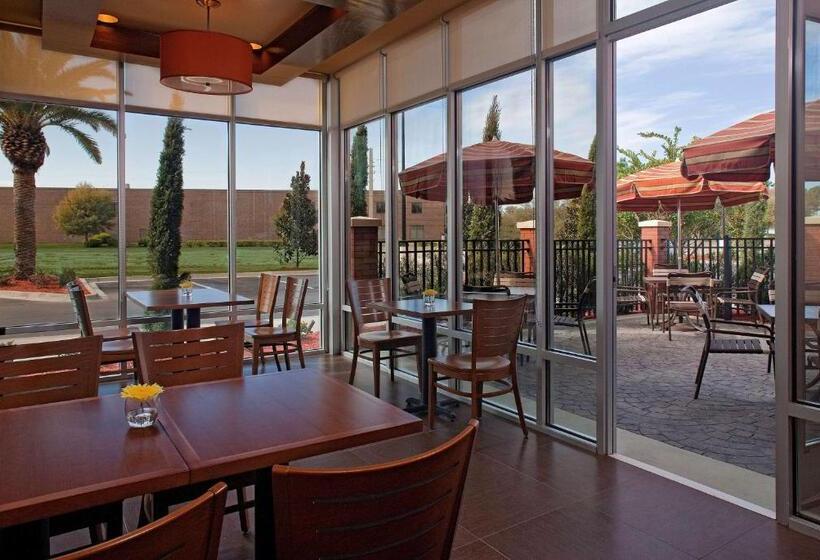 Hyatt Place North Charleston