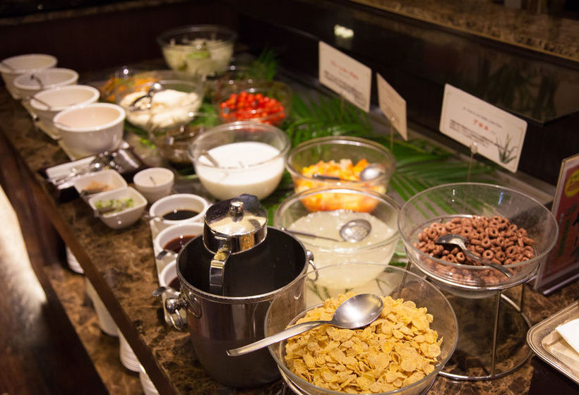 호텔 Okinawa Kariyushi Lch. Premium