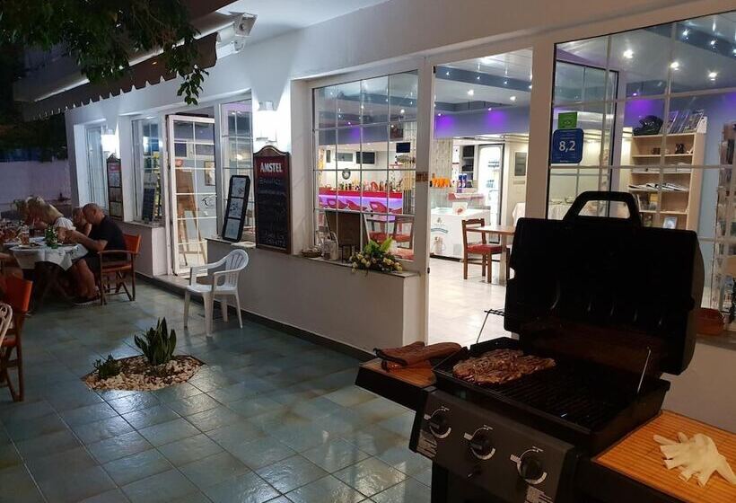 Amazones Villas Apartments