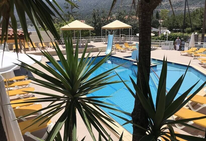 Amazones Villas Apartments