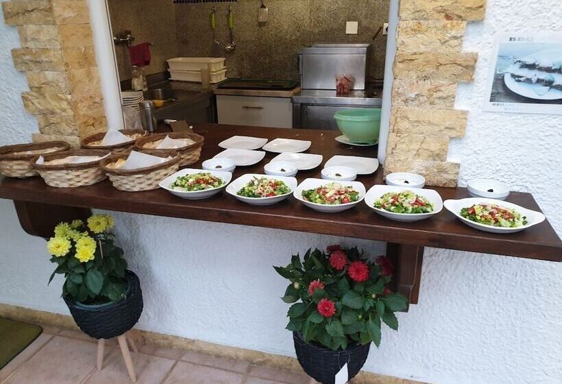 Amazones Villas Apartments