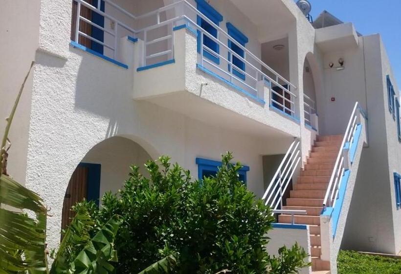 Amazones Villas Apartments