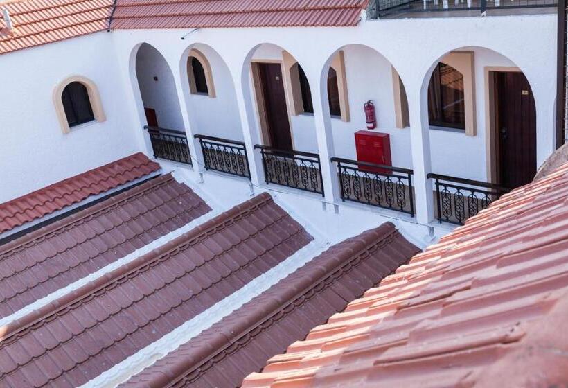 Anixis Hotel & Apartments