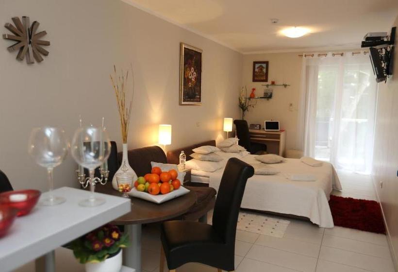 Apartments Lavica Beach Dumičić