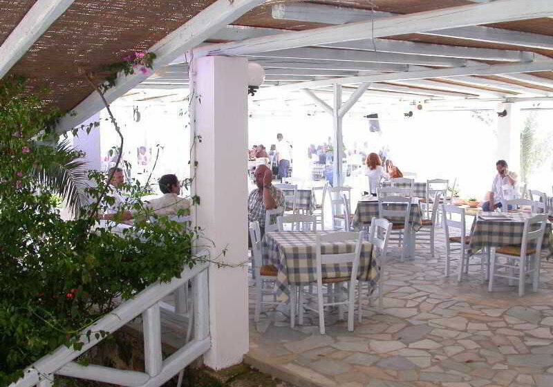 Artemis Seaside Resort