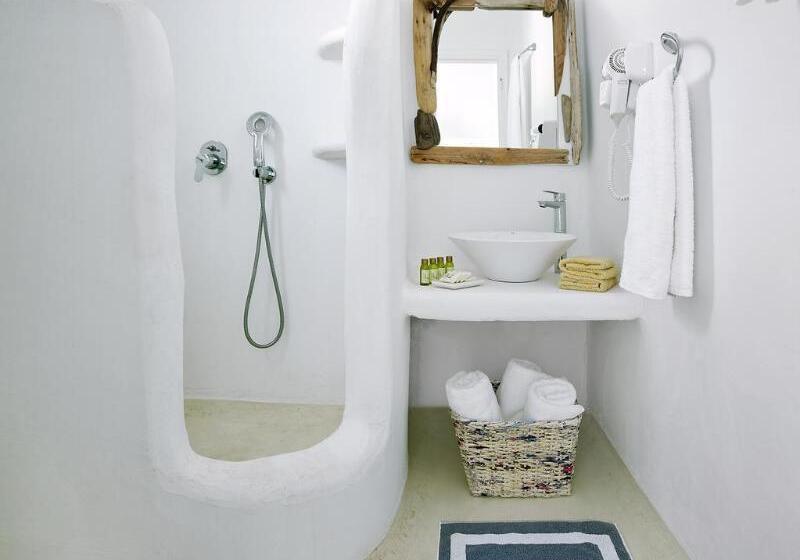 Artemis Seaside Resort