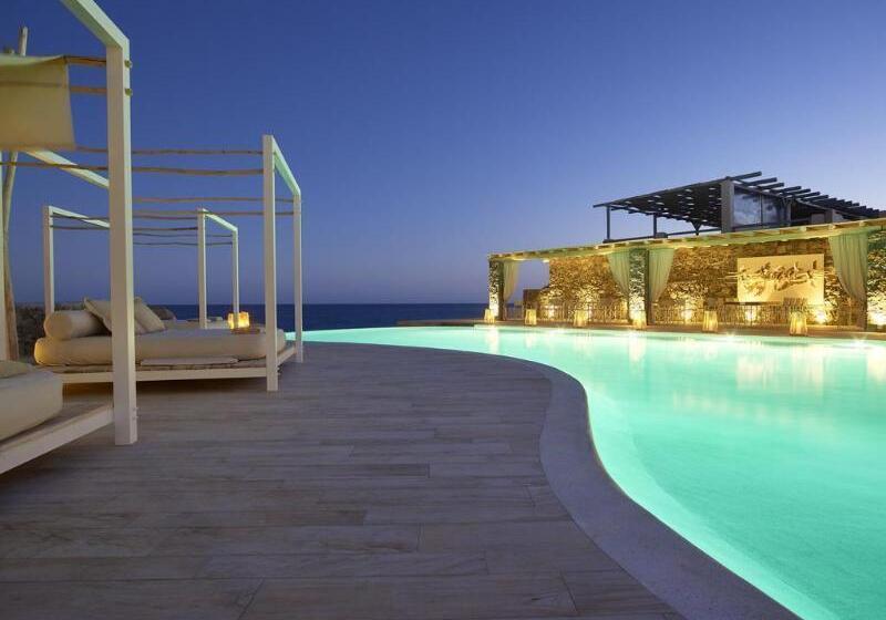 Artemis Seaside Resort