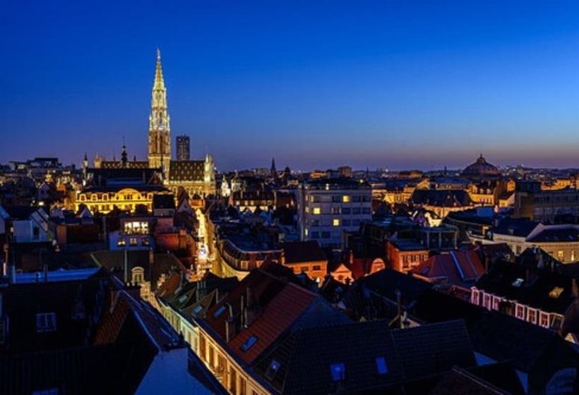 B Aparthotel Grand Place