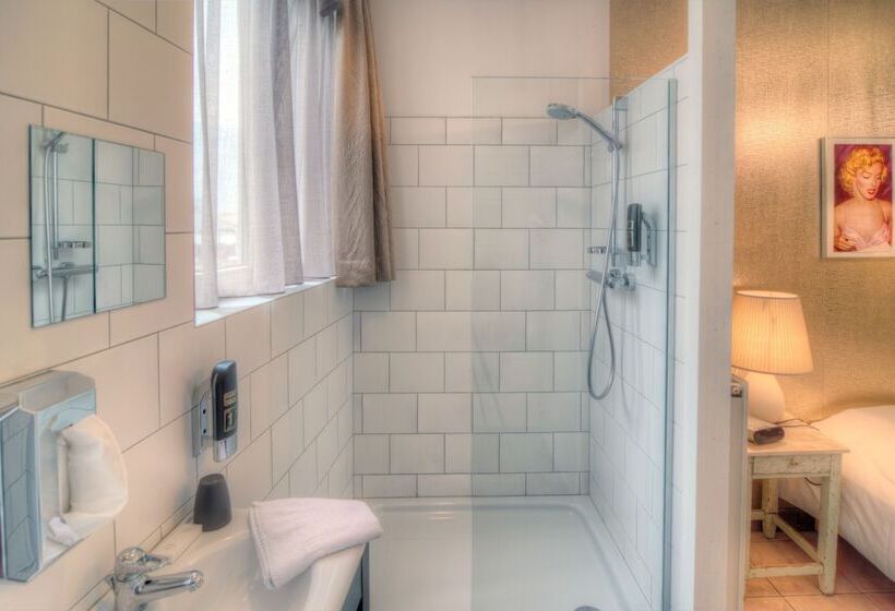 مبيت وإفطار Urban Dreams