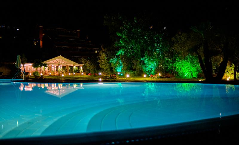 Chrismos Luxury Suites & Studios