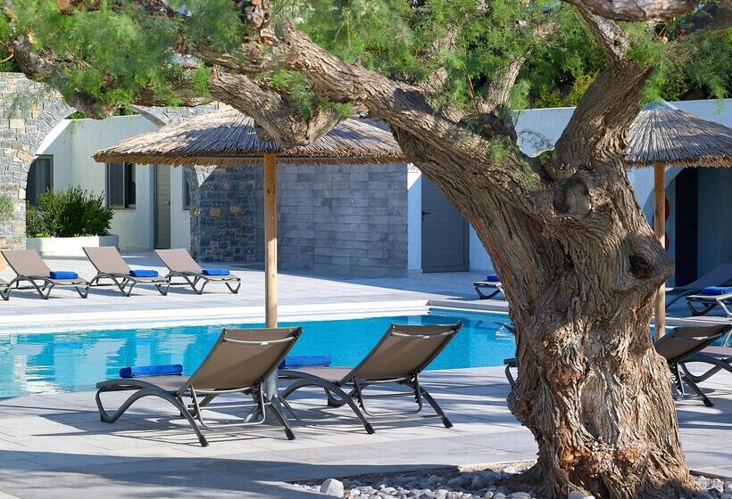 Coriva Beach Hotel & Bungalows