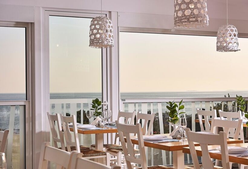 Coriva Beach Hotel & Bungalows