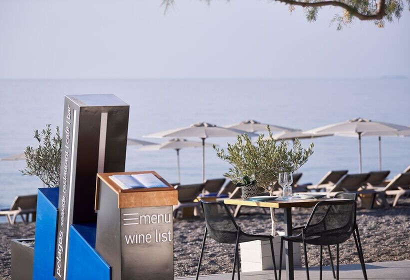 Coriva Beach Hotel & Bungalows