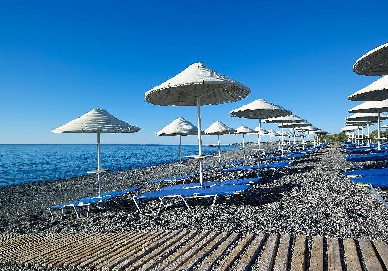 Coriva Beach Hotel & Bungalows