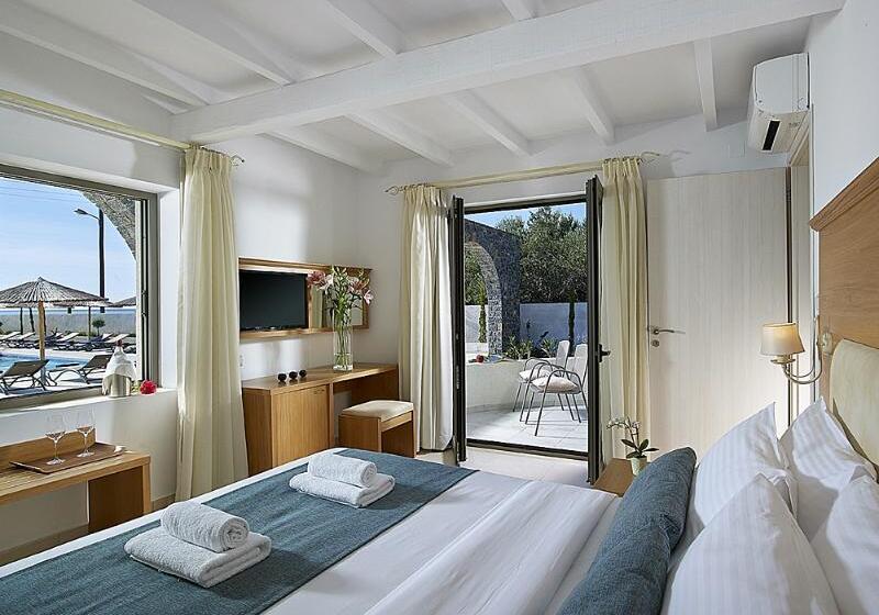 Coriva Beach Hotel & Bungalows