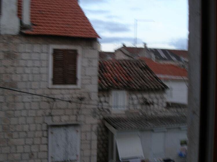 פונדק Carol Rooms