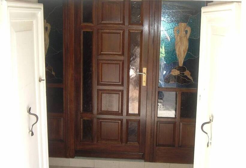 פונדק Carol Rooms