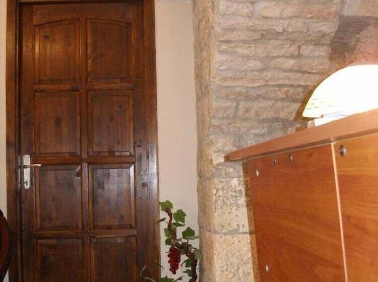 פונדק Carol Rooms