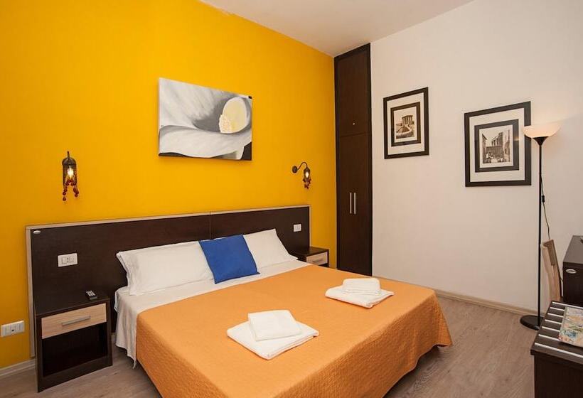 مسافرخانه Flowerome