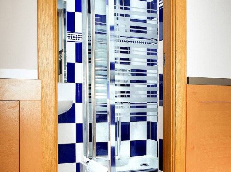 مسافرخانه Irati