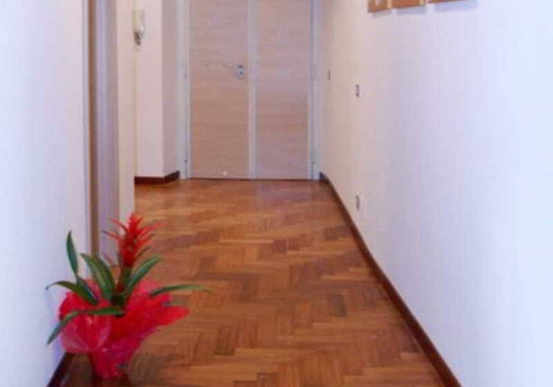 פונדק La Piccola Maison