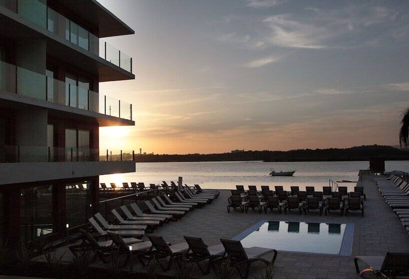 Agua Hotels Riverside