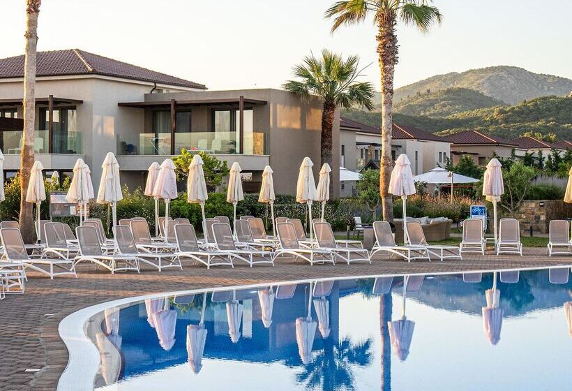 فندق Almyros Beach