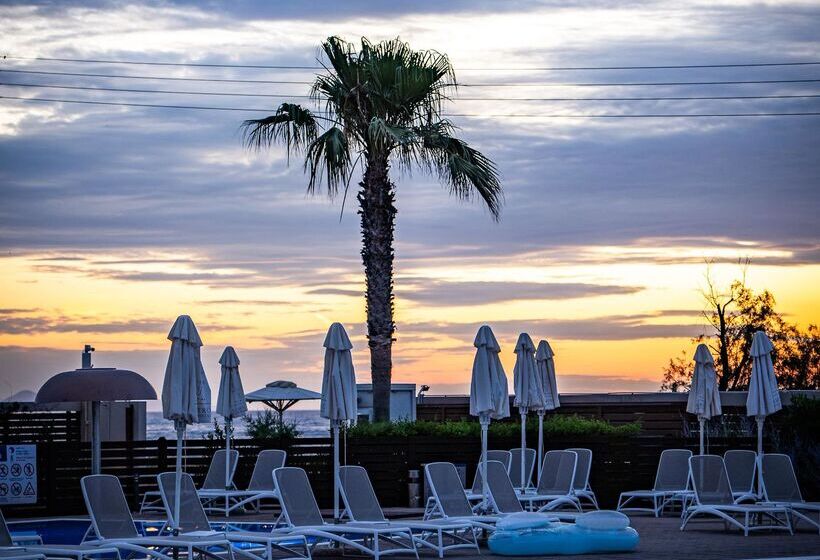 فندق Almyros Beach