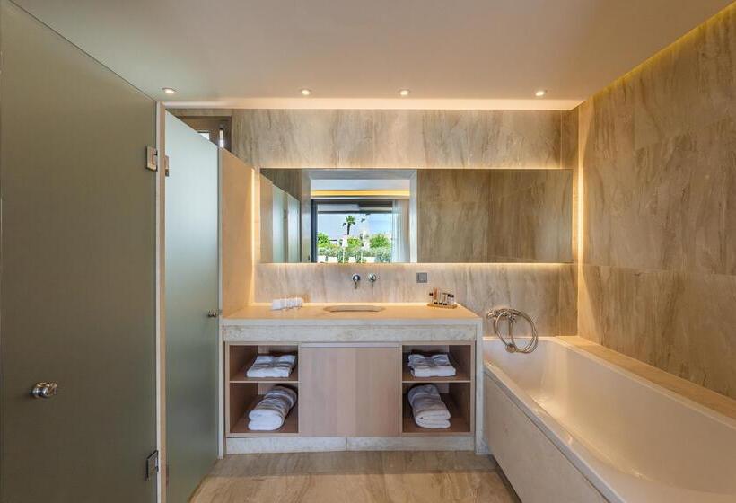 فندق Almyros Beach