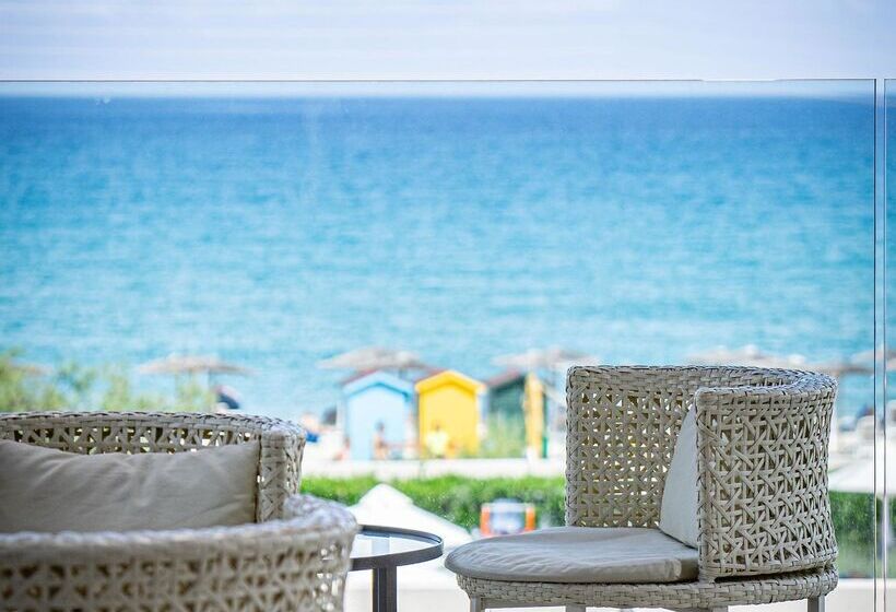 فندق Almyros Beach