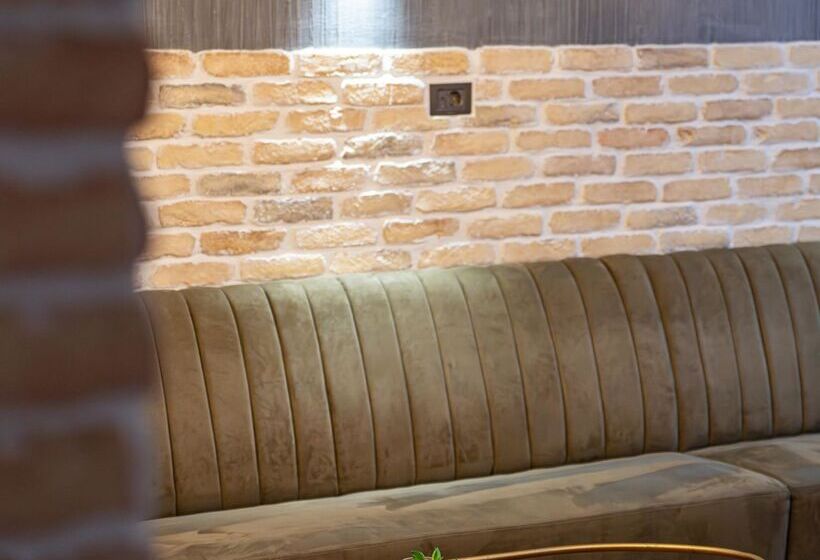 فندق Almyros Beach