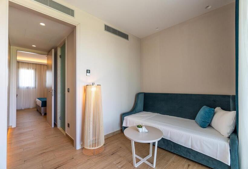 فندق Almyros Beach