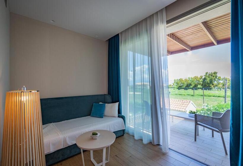 فندق Almyros Beach