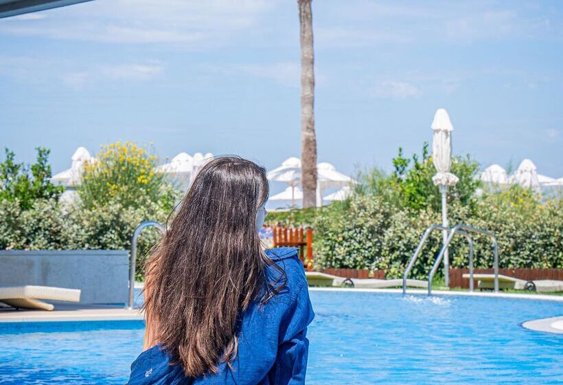 فندق Almyros Beach