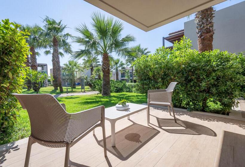 فندق Almyros Beach