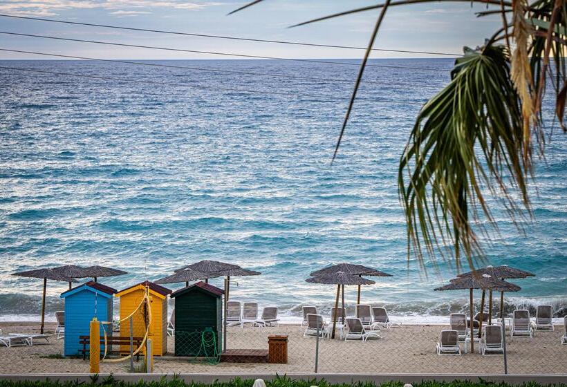 فندق Almyros Beach