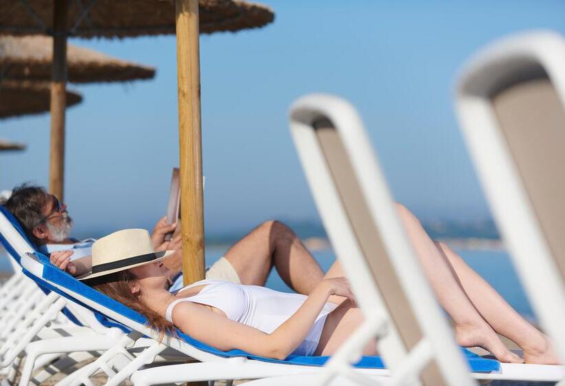 فندق Almyros Beach