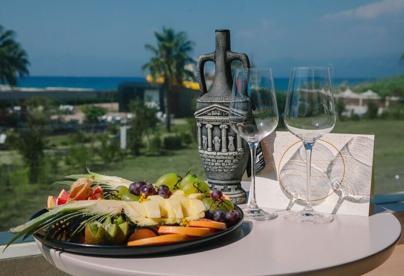 فندق Almyros Beach