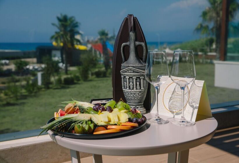 فندق Almyros Beach