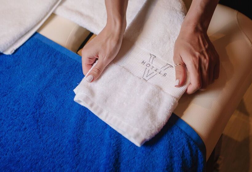 فندق Almyros Beach